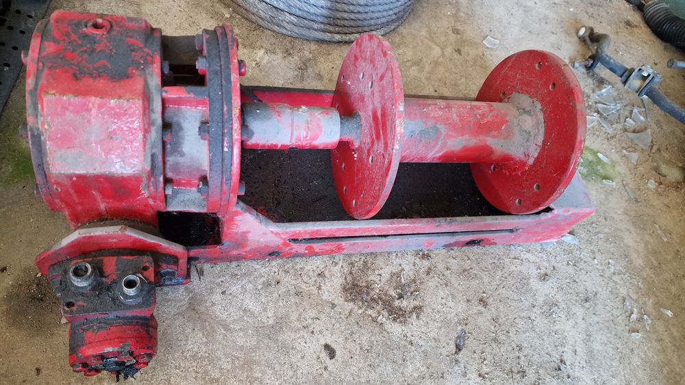Tow winch64282167551107122