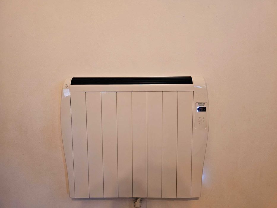 Vendo aquecedor de parede cecotec warm 1800 thermal 1200w com wifi
