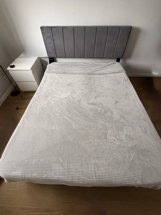 Cama  de Casal:  estrutura + colchão + estrado