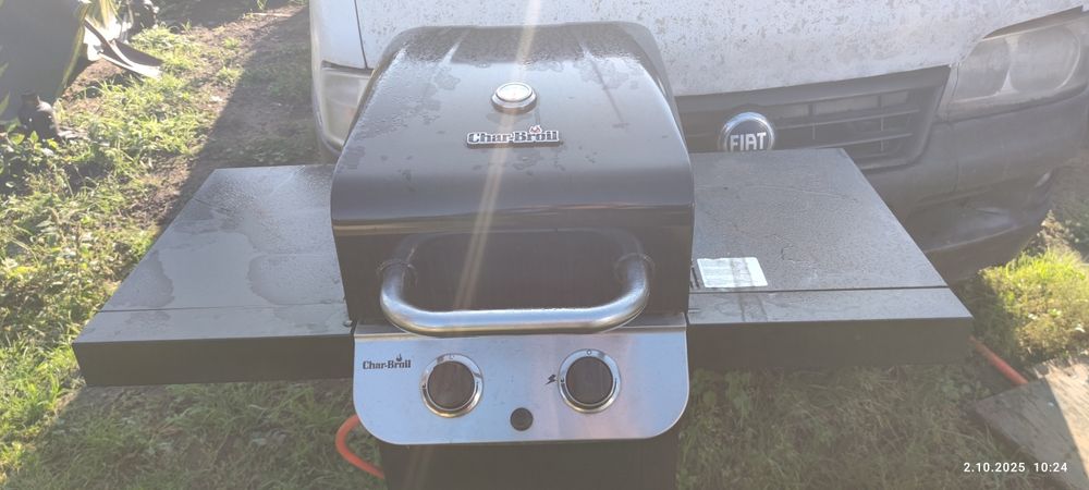 Sprzedam grill gazowy z wężem i zaworem.