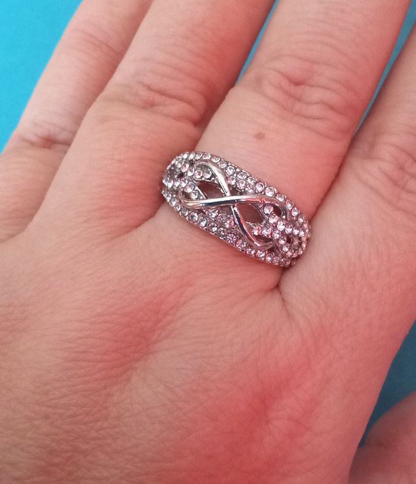 Кольца чокер новые бусы фианиты колечко медзолото с камнями обручк