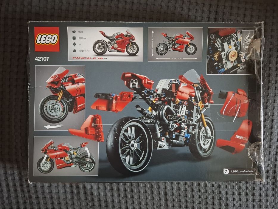 Klocki Lego Technic 42017 Ducati Panigale V4 R otwierane