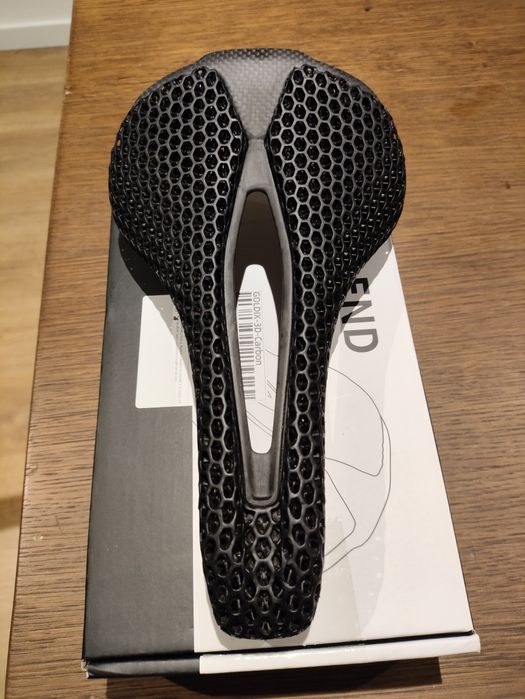 Selim 3D Carbono (165g)