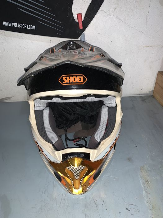 Capacete Shoei VFX-W