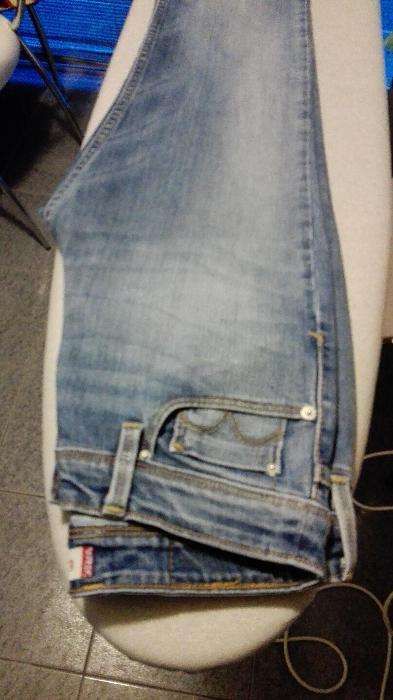 Jeans Levis  perna direita