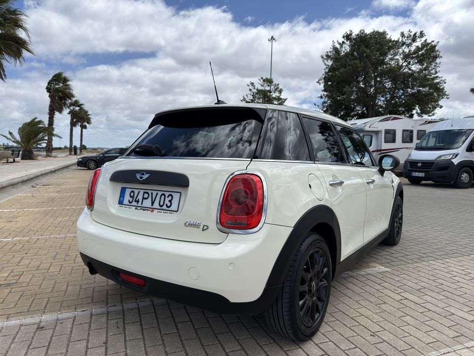 Mini One 5 portas 1.5 Diesel nacional full extras 222,000km 2015 possibilidade de retoma ou troca