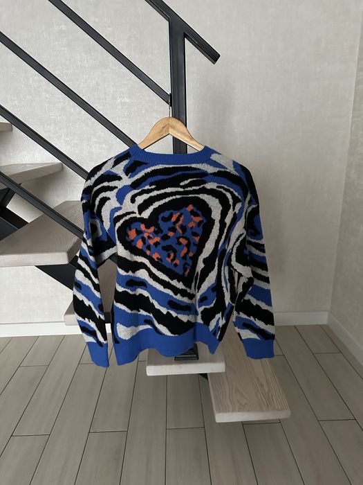 Теплий яскравий світер