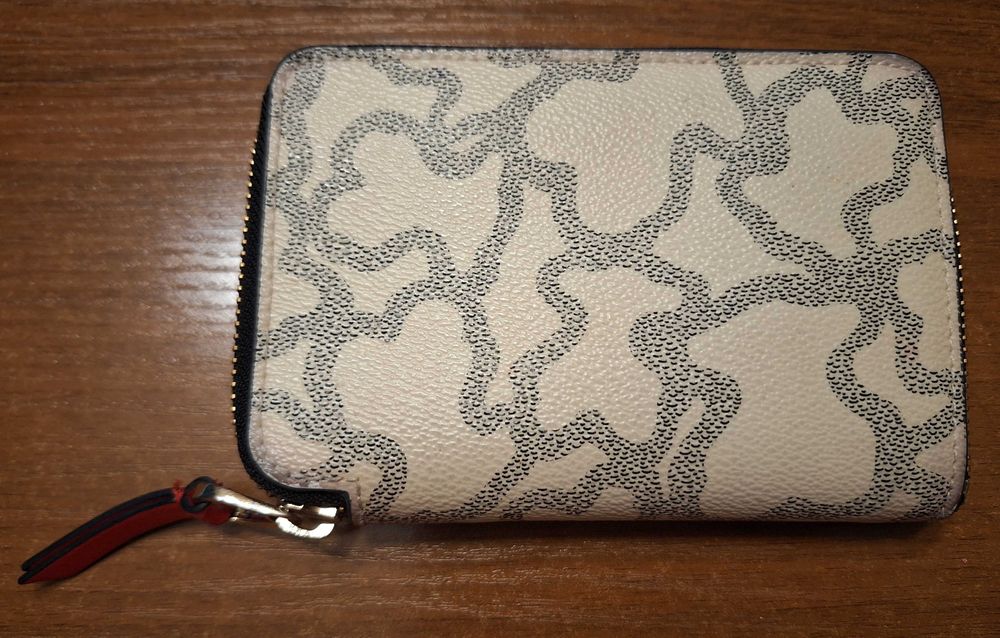 Portfel Tous Kaos Icon beżowy z dodatkami czerwonymi,używany,tanio!