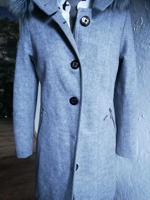 Plaszcz z kapturem futerko