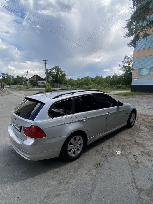 BMW 3 Series 2010 VIN WBAUX11040A688304 фото оголошення 3 з 8