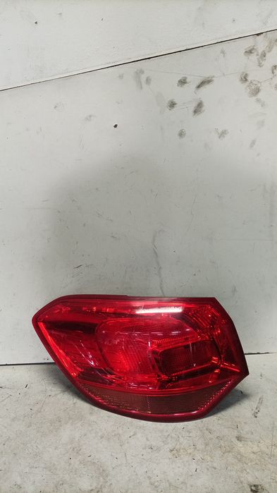 Farolim esquerdo OPEL Astra J