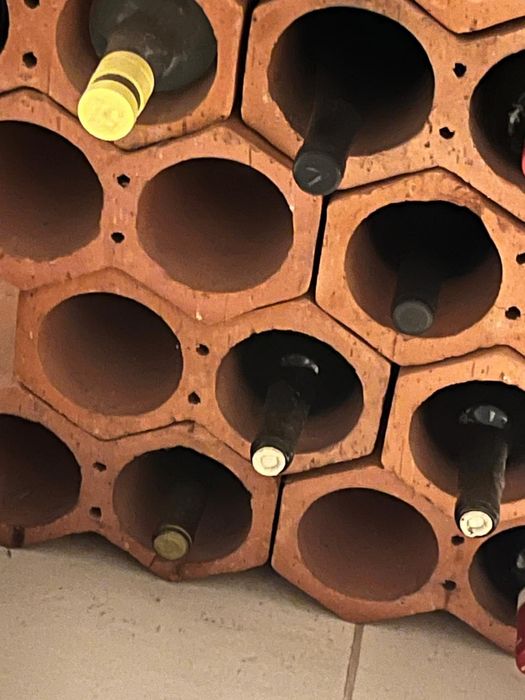 Tijolos para garrafeira