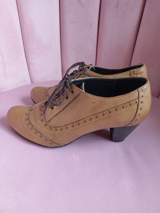 Sapatos  em pele genuína