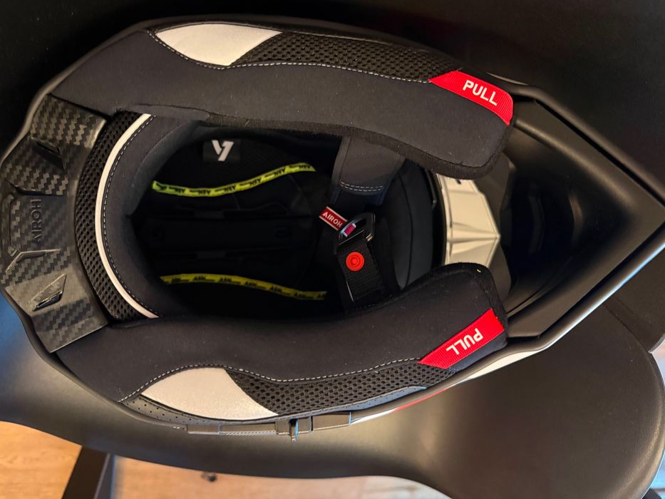 Kask Integralny AIROH Commander II MAVICK