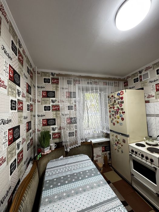 Продается 2- х комн. квартира  Хортицкий район.