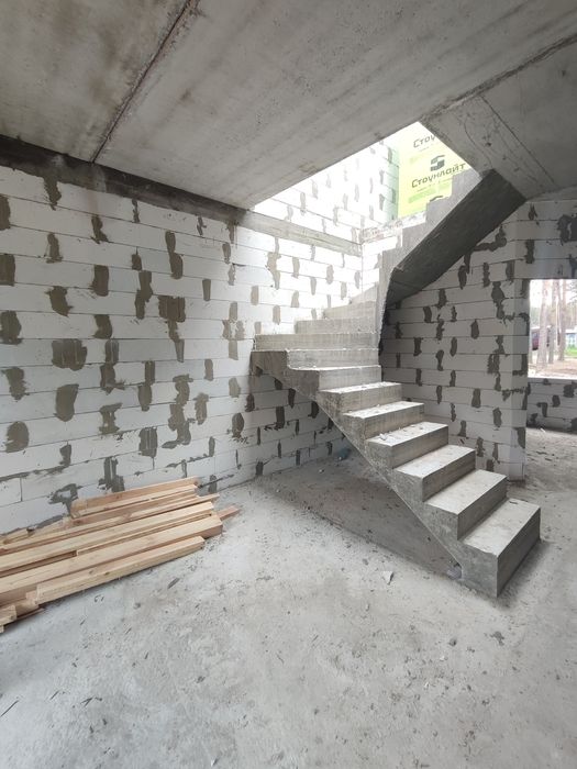 Продаж тауна в серці Ірпіня