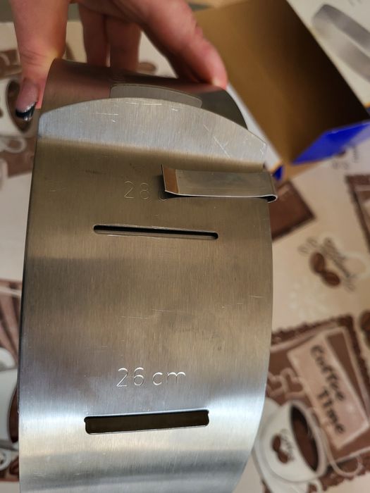 Форма для нарізки  бісквіта на коржі 26 і 28 см