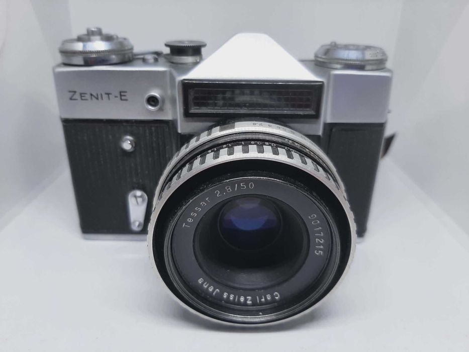 Aparat fotograficzny Zenit-E obiektyw Tessar 2.8/50. Carl Zeiss Jena