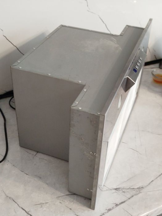 Витяжка кухонна робоча