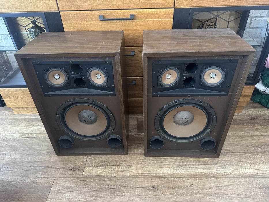 kolumny Sansui SP-3000A