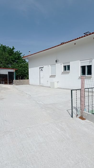 Arrenda se T2 600