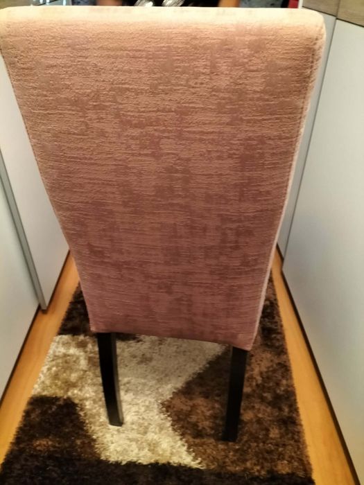 Seis cadeiras como novas