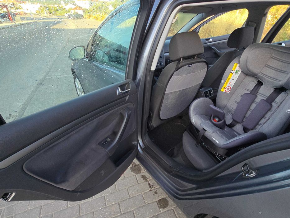 VW Golf V 2004 1.4 FSI