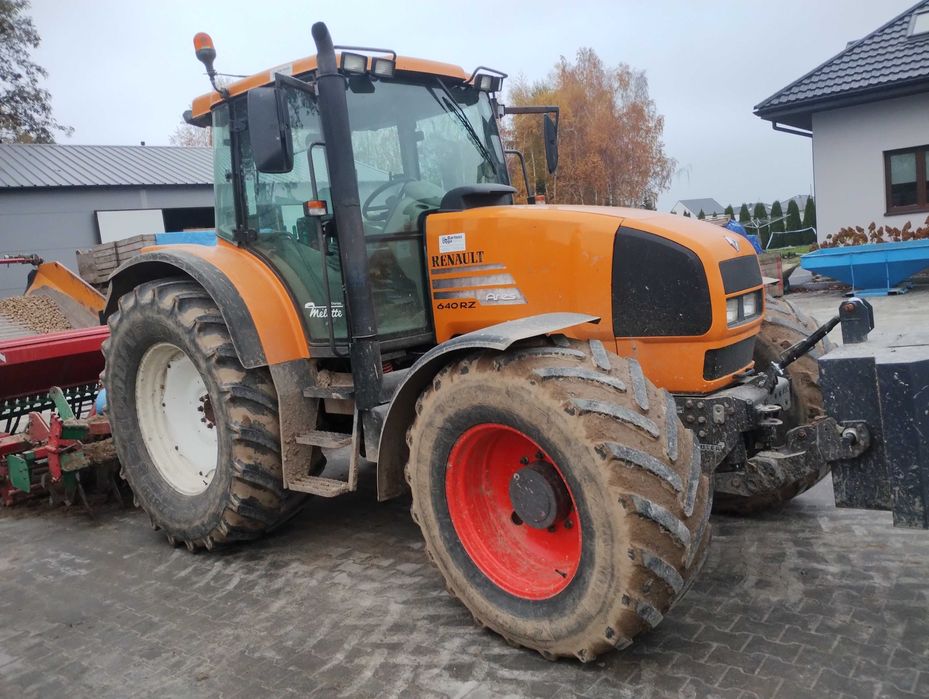 Renault Ares 640 rz