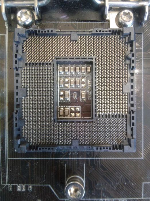 Продам материнскую плату Asus B75M-A, Socket 1155, DDR3.