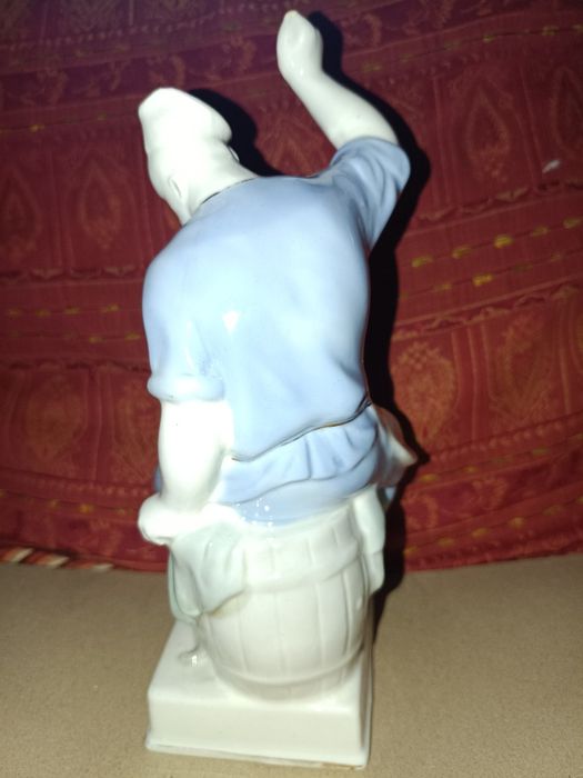 Статуэтка повар та кот