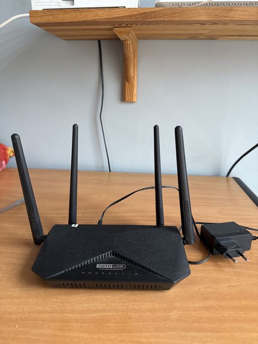 Router totolink 4 anteny z zasilaczem