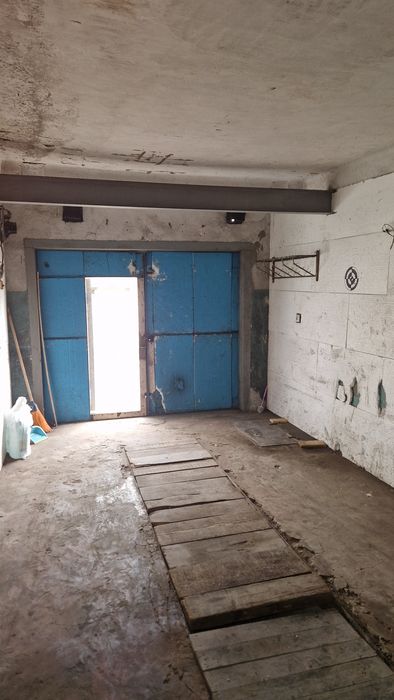 Продам гараж на Республиканской центр города