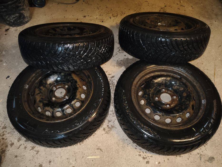 Felgi z oponami zimowymi Hankook