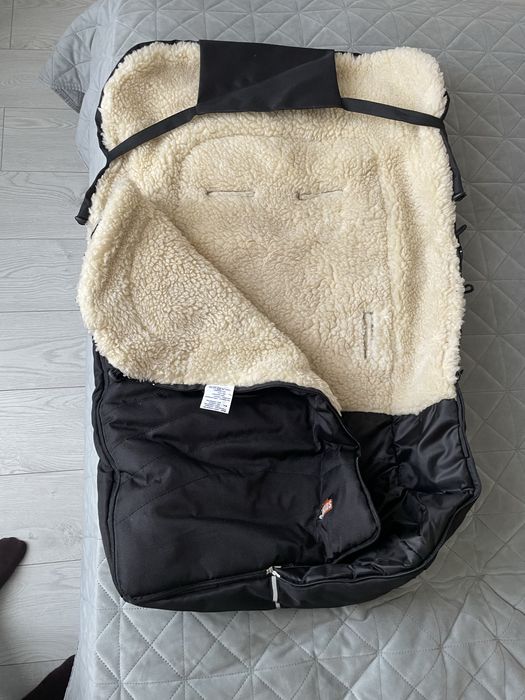 Конверт дитячий на овчині в коляску,санки Рукавиці в комплекті