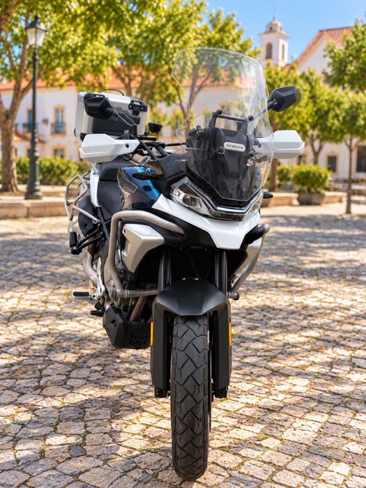 CFmoto 700MT 2025