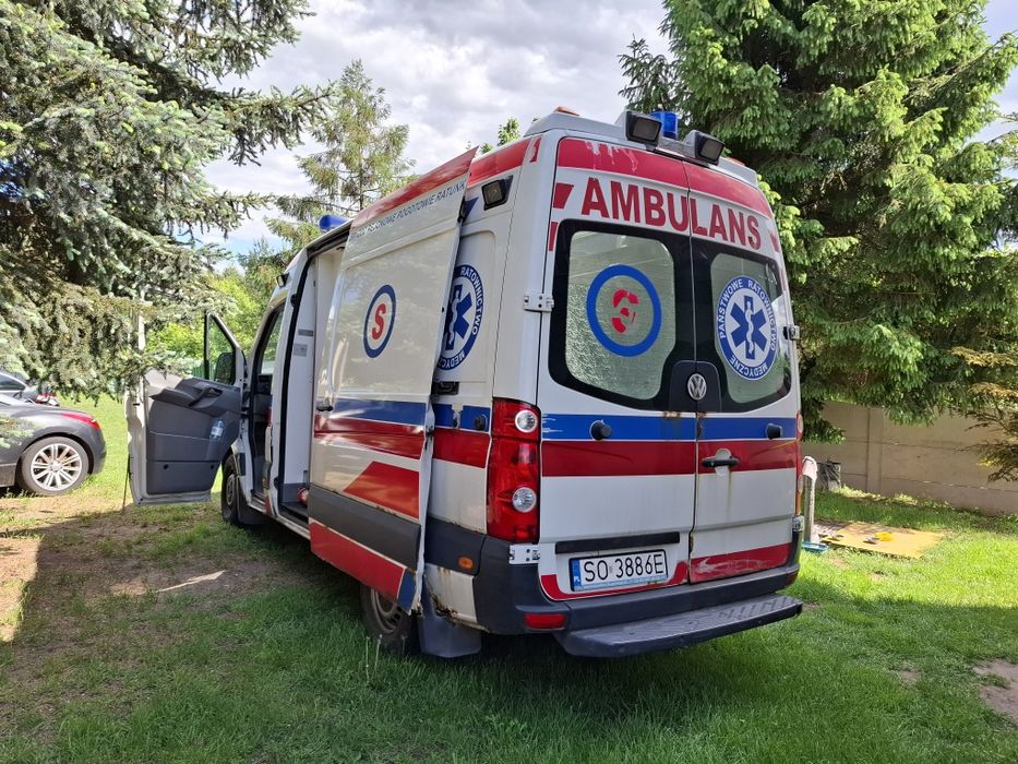 VW Crafter 2.5 TDI karetka ambulans kamper