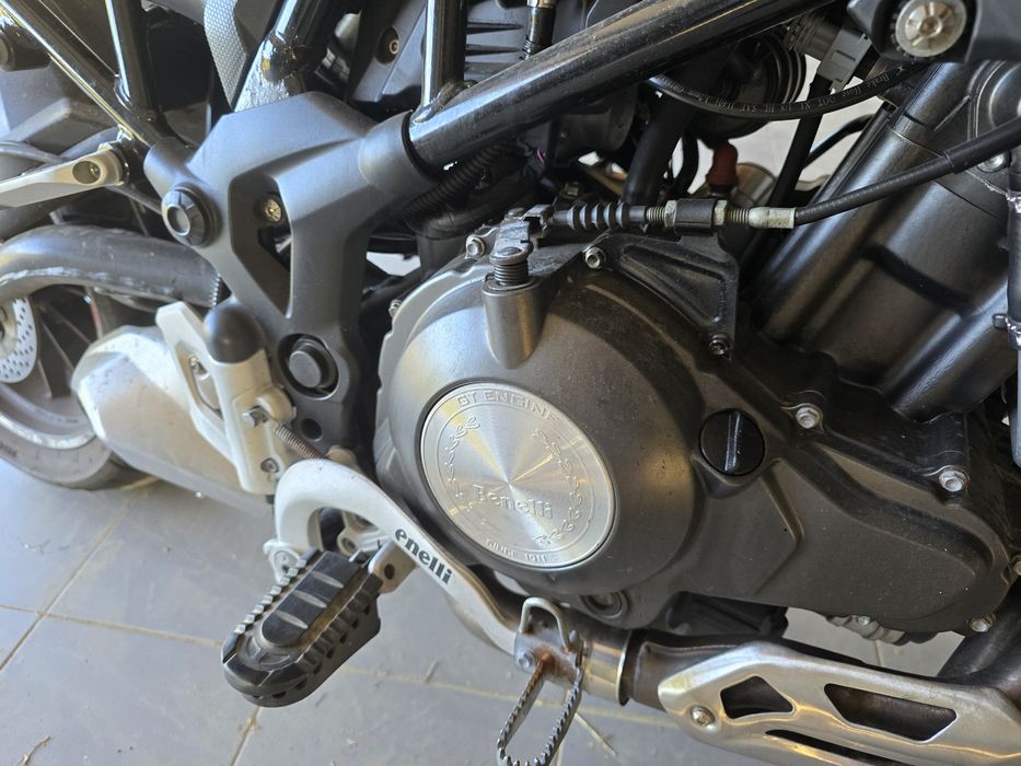 Benelli trk            j