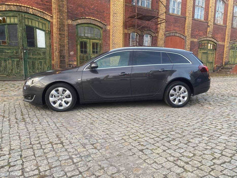 Opel Insignia Bezwypadkowy !!! Serwisowany !!!