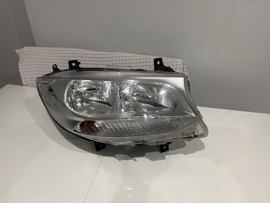 Lampa przod mercedes sprinter