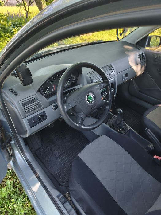 Продам Skoda Fabia 2001 года.
