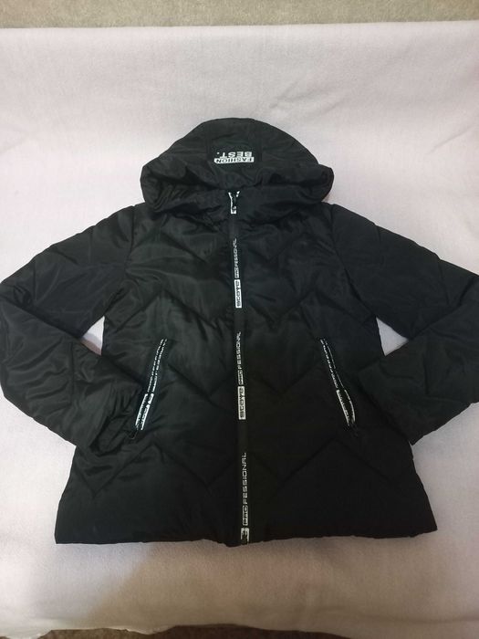 Курточка женская 44 - 46 размер