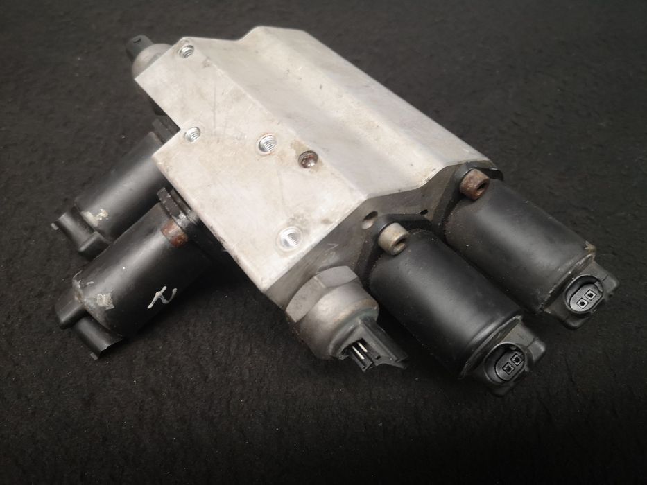 Bomba hidráulica suspenção bmw 5 6 e60 e61 e63 2003- EPC 6760840 OEM