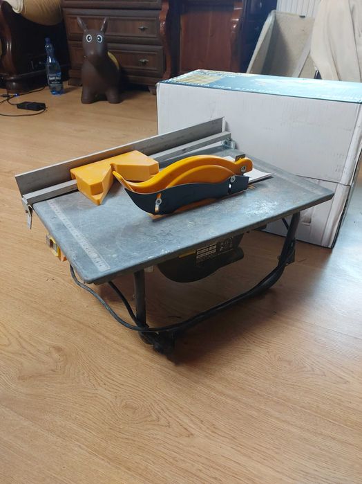 Piła stołowa do drewna Powermat 1650W