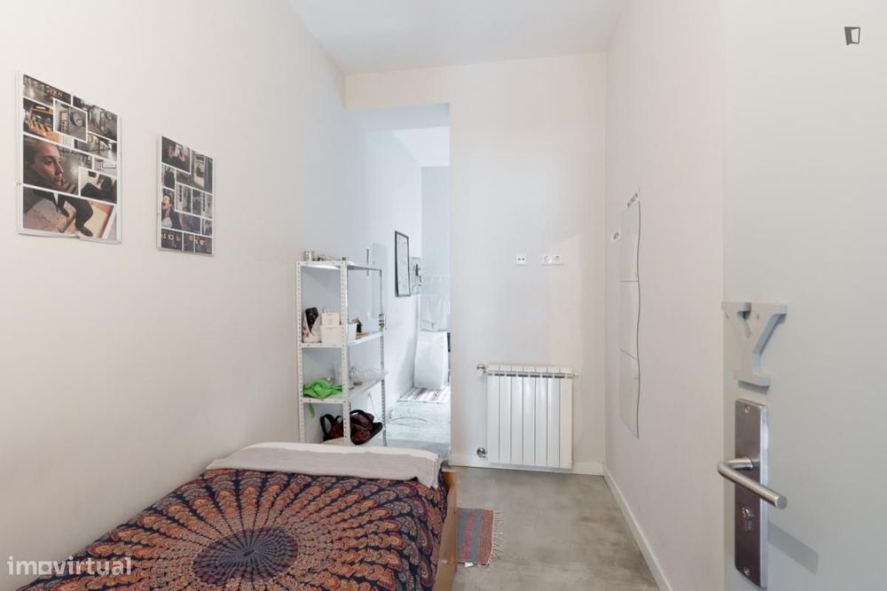 Quarto - localizado em Bonfim Porto