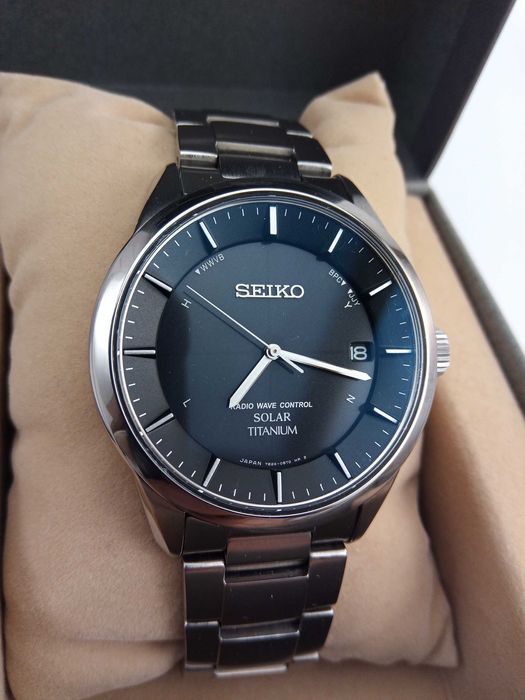 Мужские часы Seiko Solar SBTM211 титан радиоконтроль сапфир Japan made