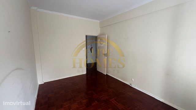 Apartamento T2 em Oeiras.