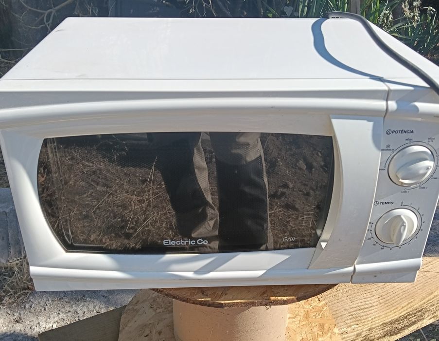 Microondas e forno elétrico