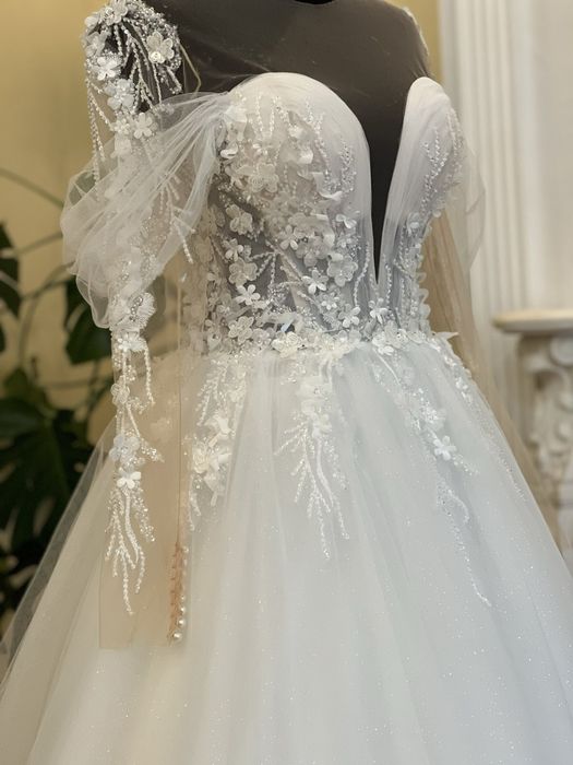 РОЗПРОДАЖ весільних та вечірніх суконь ВІД 1000гр.