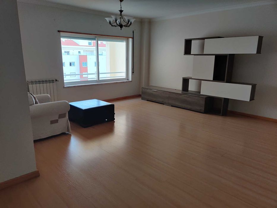 Estante da sala branco e cinzento