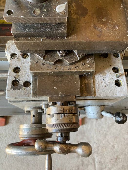 Продам токарний верстат ТВ 4(станок)